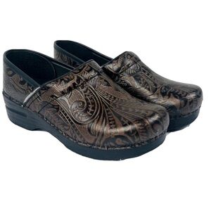 DANSKO Professional Brown Tooled Leather Clogs Sz 10.5/11